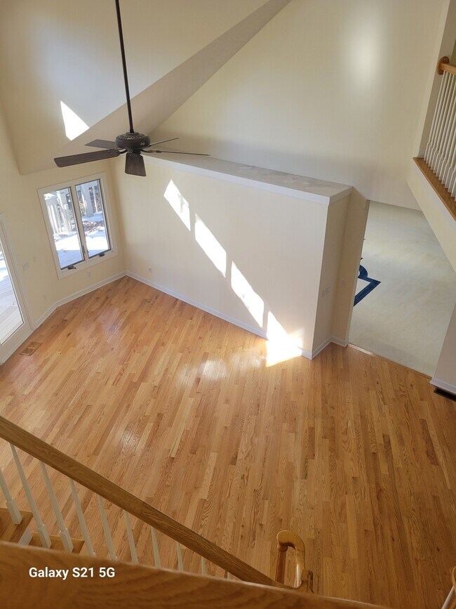 Building Photo - 148 Lakewood Dr