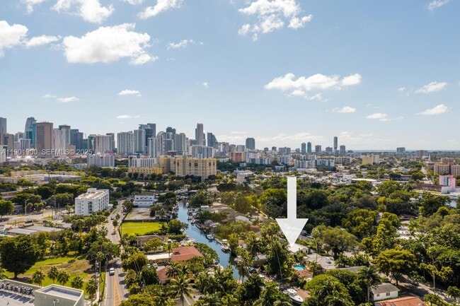 Building Photo - 901 NW 7th Street Rd