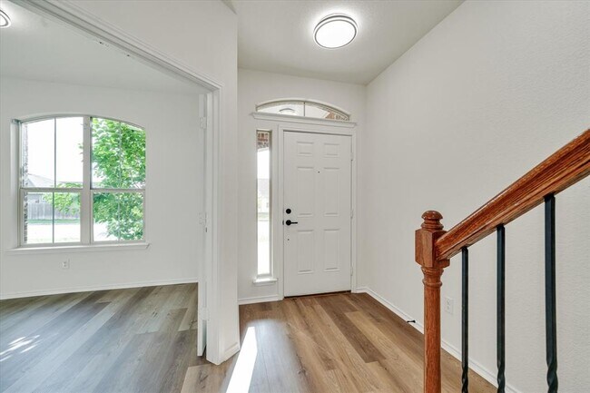 Building Photo - 1109 Ibis Falls Loop
