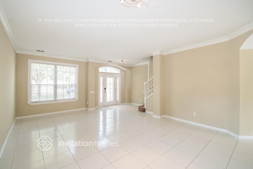 Building Photo - 812 Lapoma Way