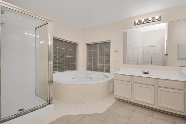 Building Photo - 12538 Castlestone Dr