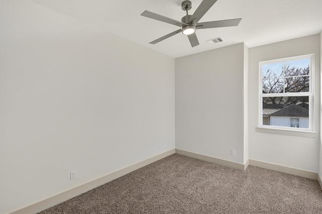 Building Photo - 500 E Kimball St