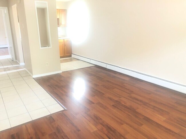 Building Photo - 1215 Wall St