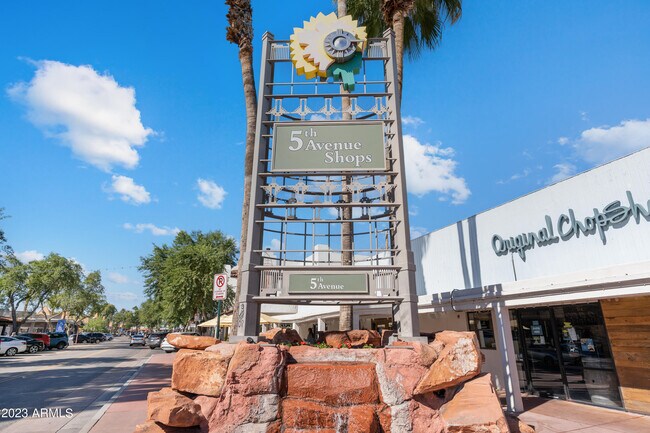 Building Photo - 7625 E Camelback Rd