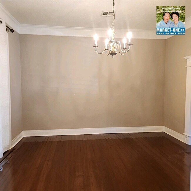 Building Photo - 705 NW 13th St