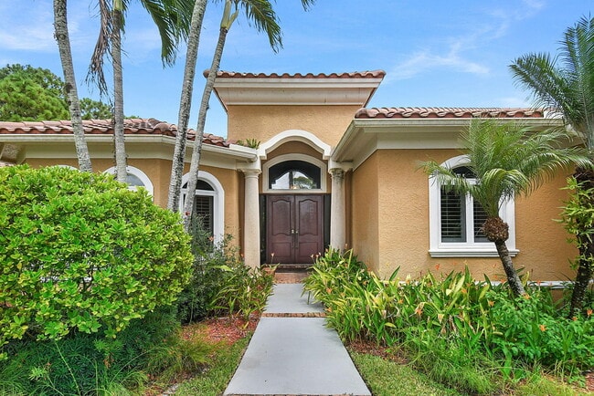 Building Photo - 7934 SE Country Estates Way