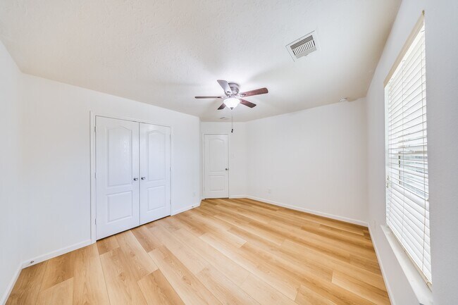 Building Photo - 21415 Sagrantino Ct