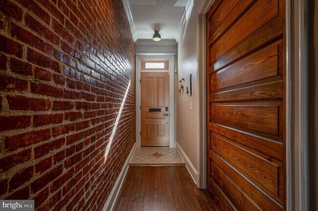 Building Photo - 31 Randolph Pl NW