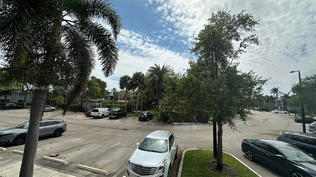 Building Photo - 16551 Blatt Blvd