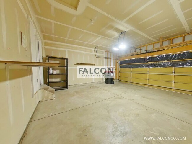 Building Photo - 14207 White Peak Dr