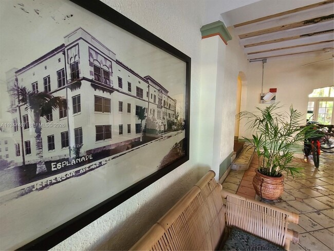 Building Photo - 900 16th St