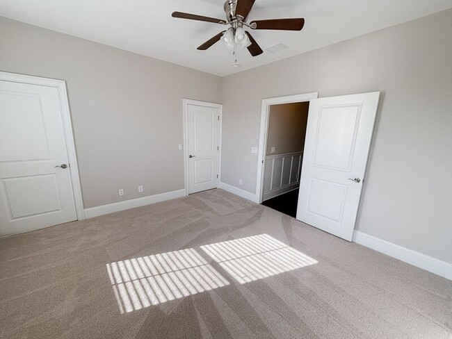 Building Photo - 1028 Bowman Woods Dr