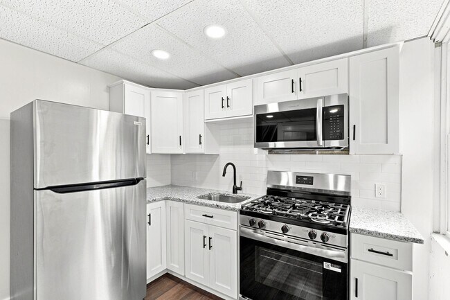 Building Photo - 405 Beaver St