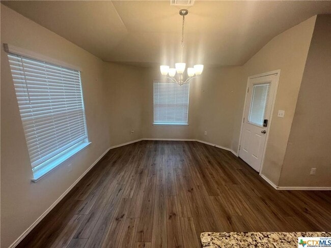 Building Photo - Lovely 3 bed 2 bath coming soon!