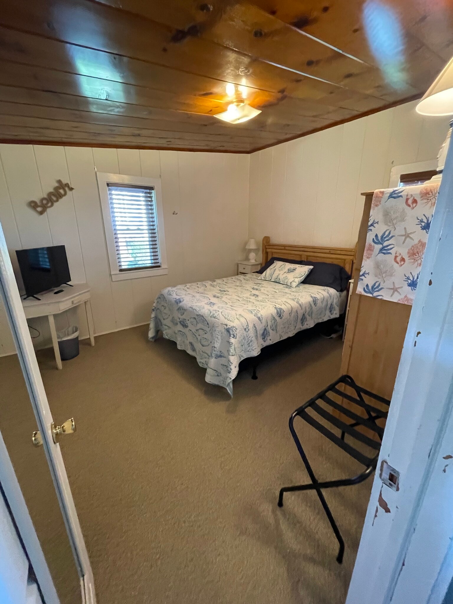 bedroom - 38B Warren Ave