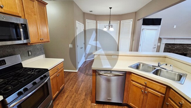 Building Photo - 223 Elmbrook Ln