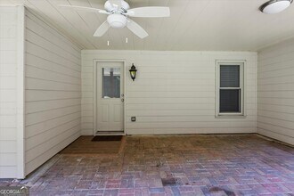 Building Photo - 2115 Julien Overlook