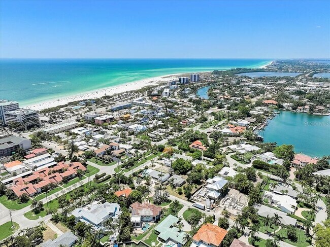 Building Photo - 722 S Boulevard of the Presidents