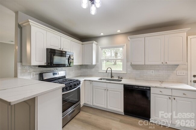 Building Photo - 7324 Killingdeer Ln