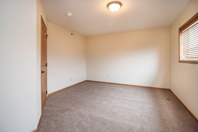 bedroom - 430 Honor Dr