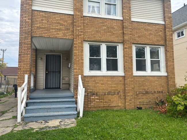 Building Photo - 3423 E 126th St