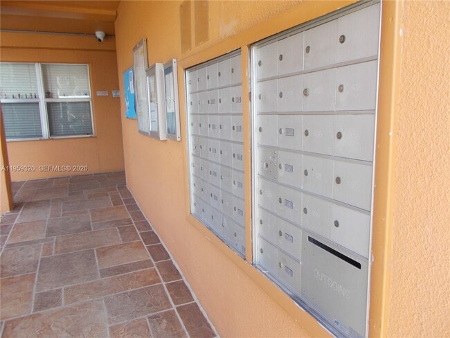 Building Photo - 701 SW 141st Ave