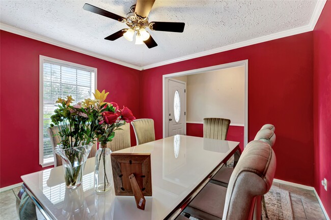 Building Photo - 11718 Scottsdale Dr