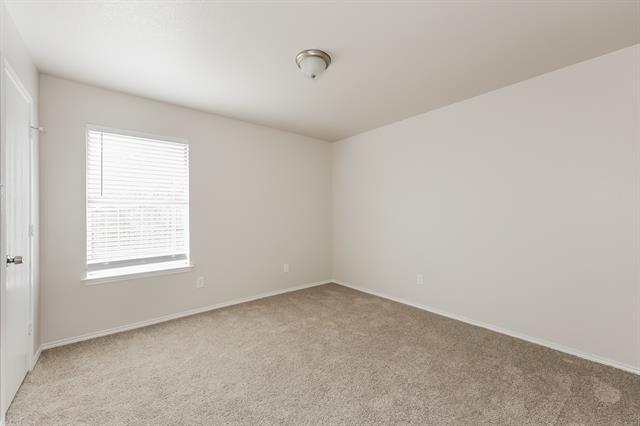 Building Photo - 204 Meadowbrooke Dr