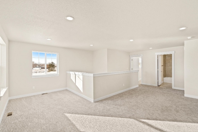 Building Photo - 226 E Chestnut St