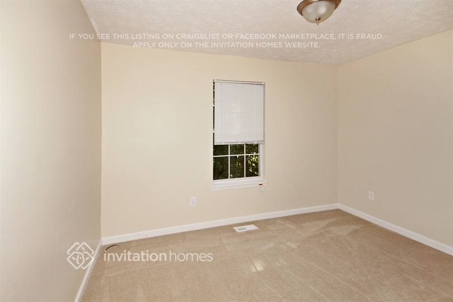 Building Photo - 15 Tracey Ln