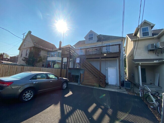 Building Photo - W Norwich Ave 32-34 GW2