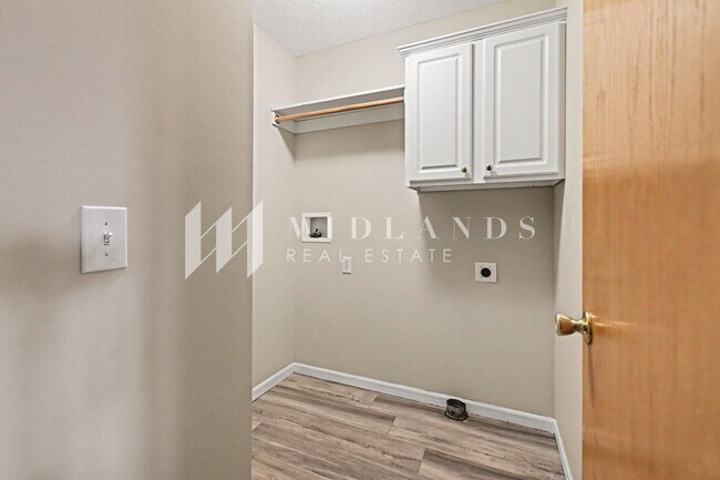 Building Photo - 15613 Timberlane Dr