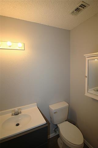 Building Photo - 4744 Meadow Trail Dr