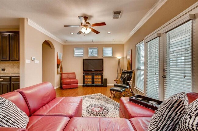 Building Photo - 11400 W Parmer Ln