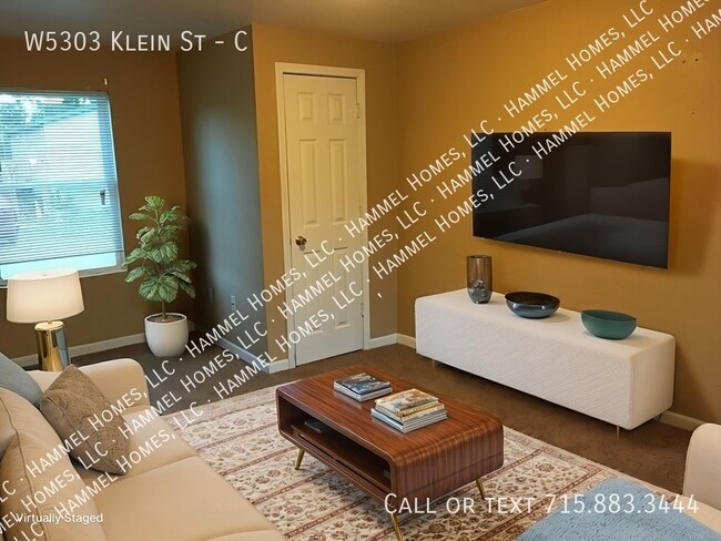 Primary Photo - W5303 Klein St
