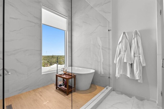 Building Photo - 1020 Sunset Point Rd