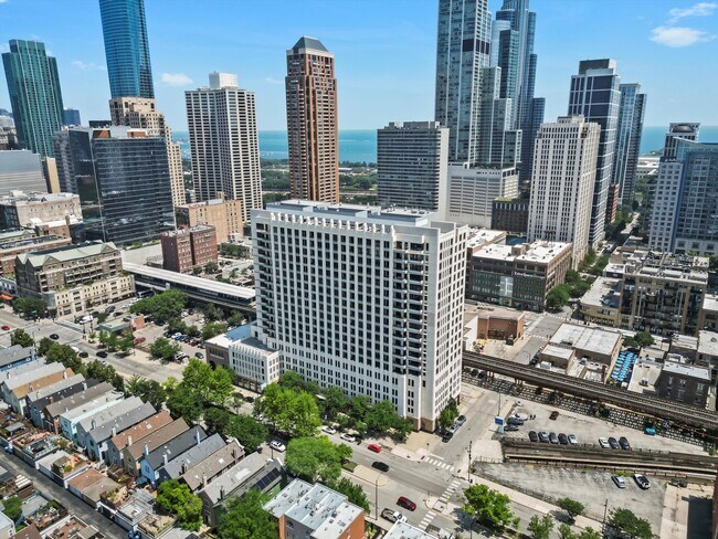 Building Photo - 1255 S State St