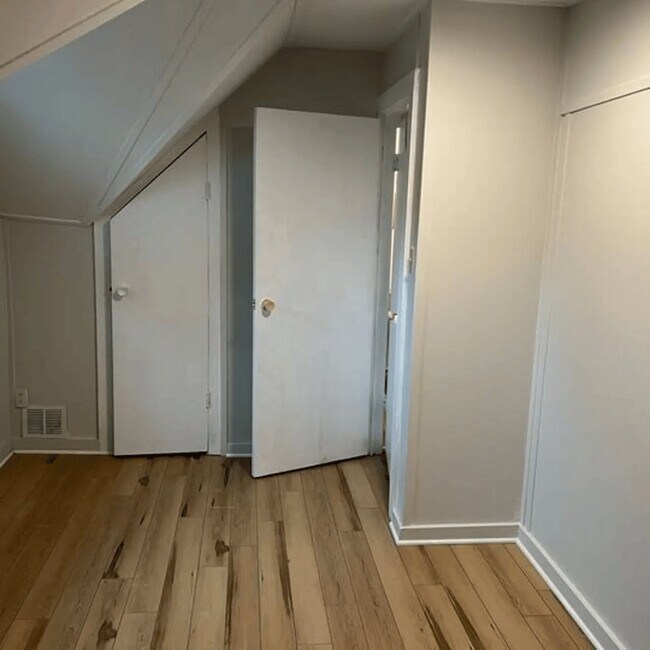 Building Photo - 286 Ocean Ave