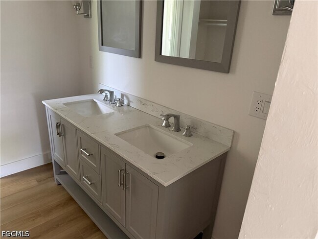 Building Photo - 1463 Tanglewood Pkwy