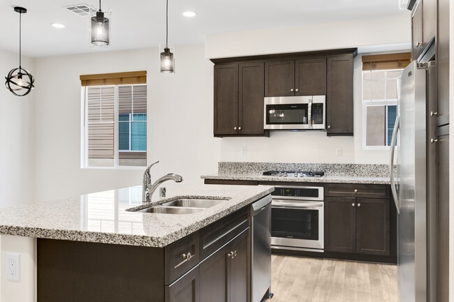 Building Photo - 7398 Solstice Pl