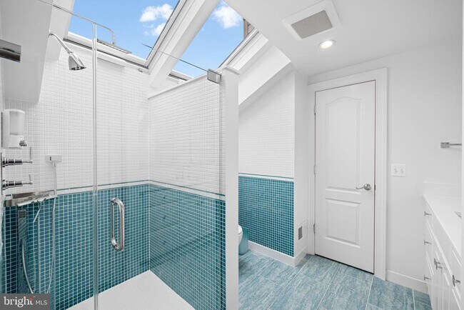 Building Photo - 4049 Mansion Dr NW