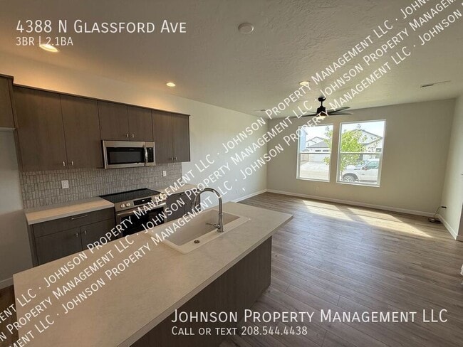 Building Photo - 4388 N Glassford Ave