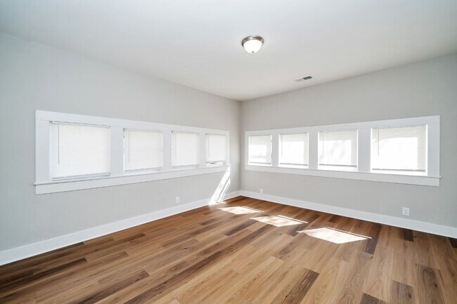 Building Photo - Renovated Gem with Space & Style in Bessemer