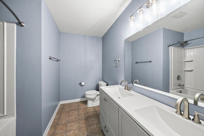 Building Photo - 8341 Hollister Hills Dr