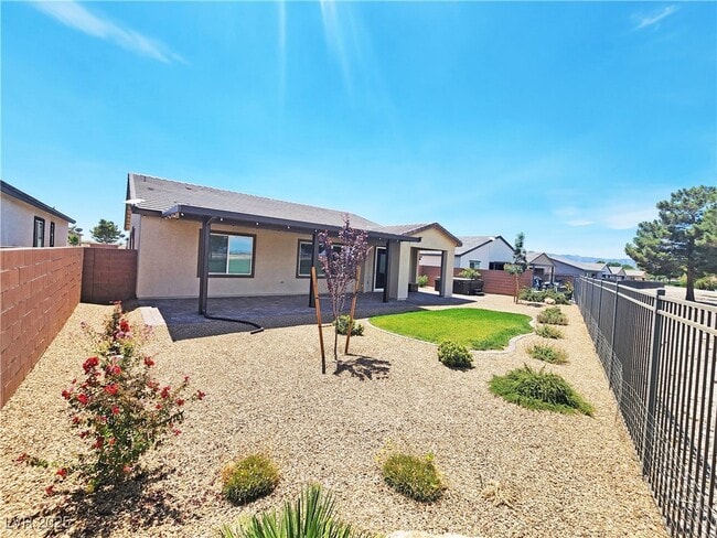 Building Photo - 4096 E Cactus Cyn Dr
