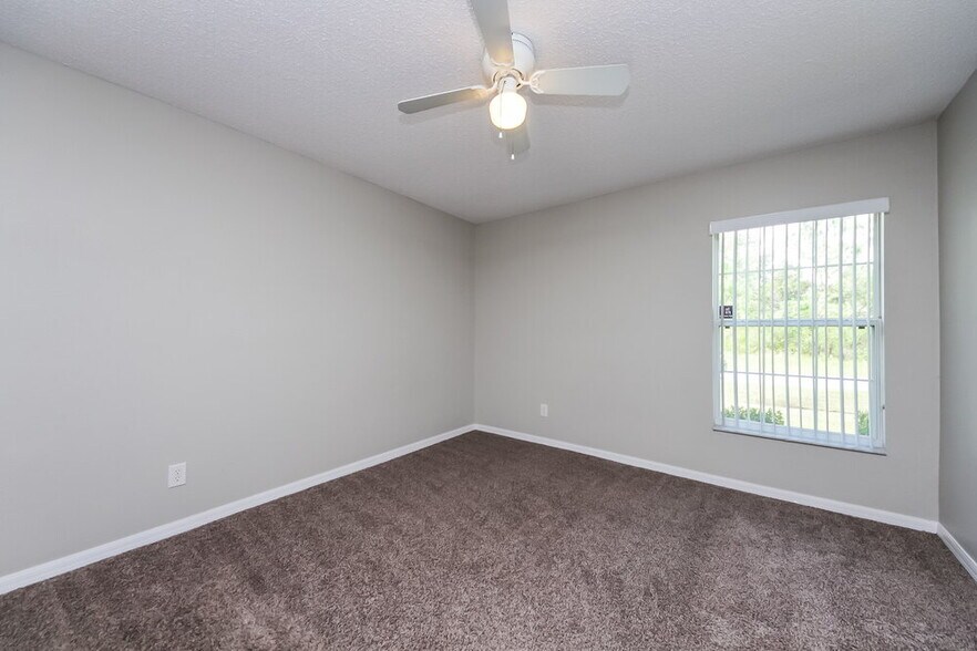 Building Photo - 1365 Dunbarton Ct