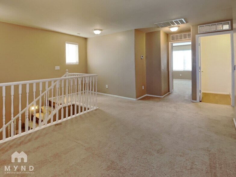 Building Photo - 4732 W Dill Ave