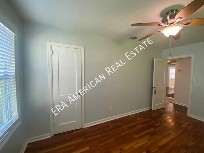 Building Photo - 9 Okahatchee Cir SE