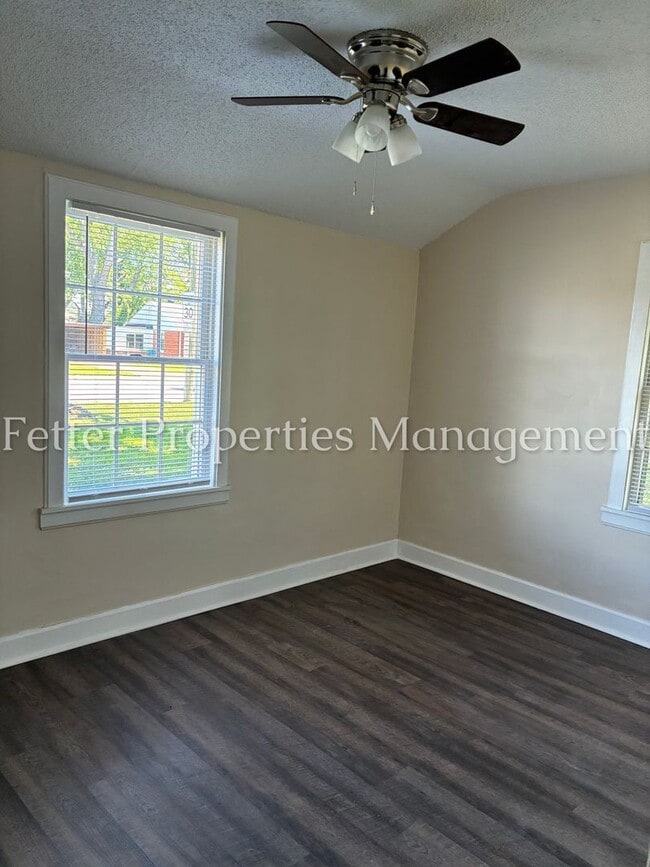 Building Photo - Summer Special! First Month's Rent Free!