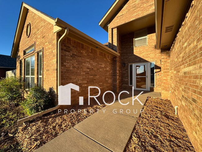 Building Photo - Charming 3-Bed 3-Bath Home with Tornado Shelter & Generator